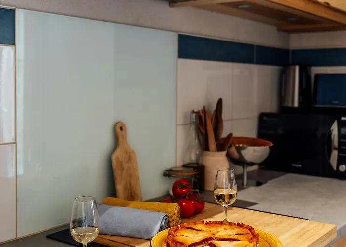 Eco-friendly In A Wine Estate In * Frontignan